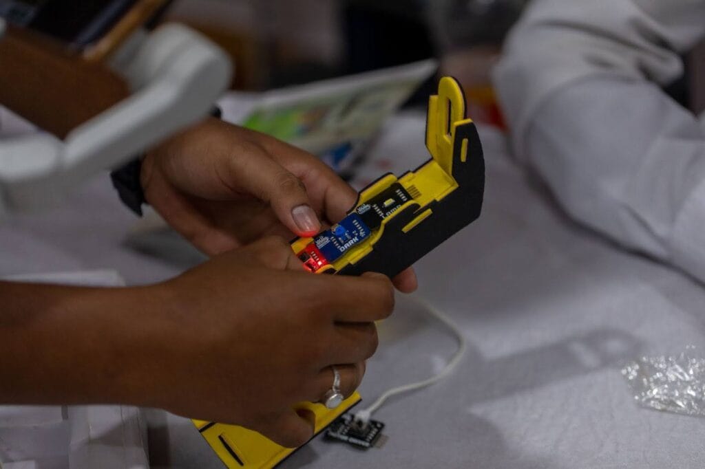 Students using robotics kits under NEP for coding and innovation